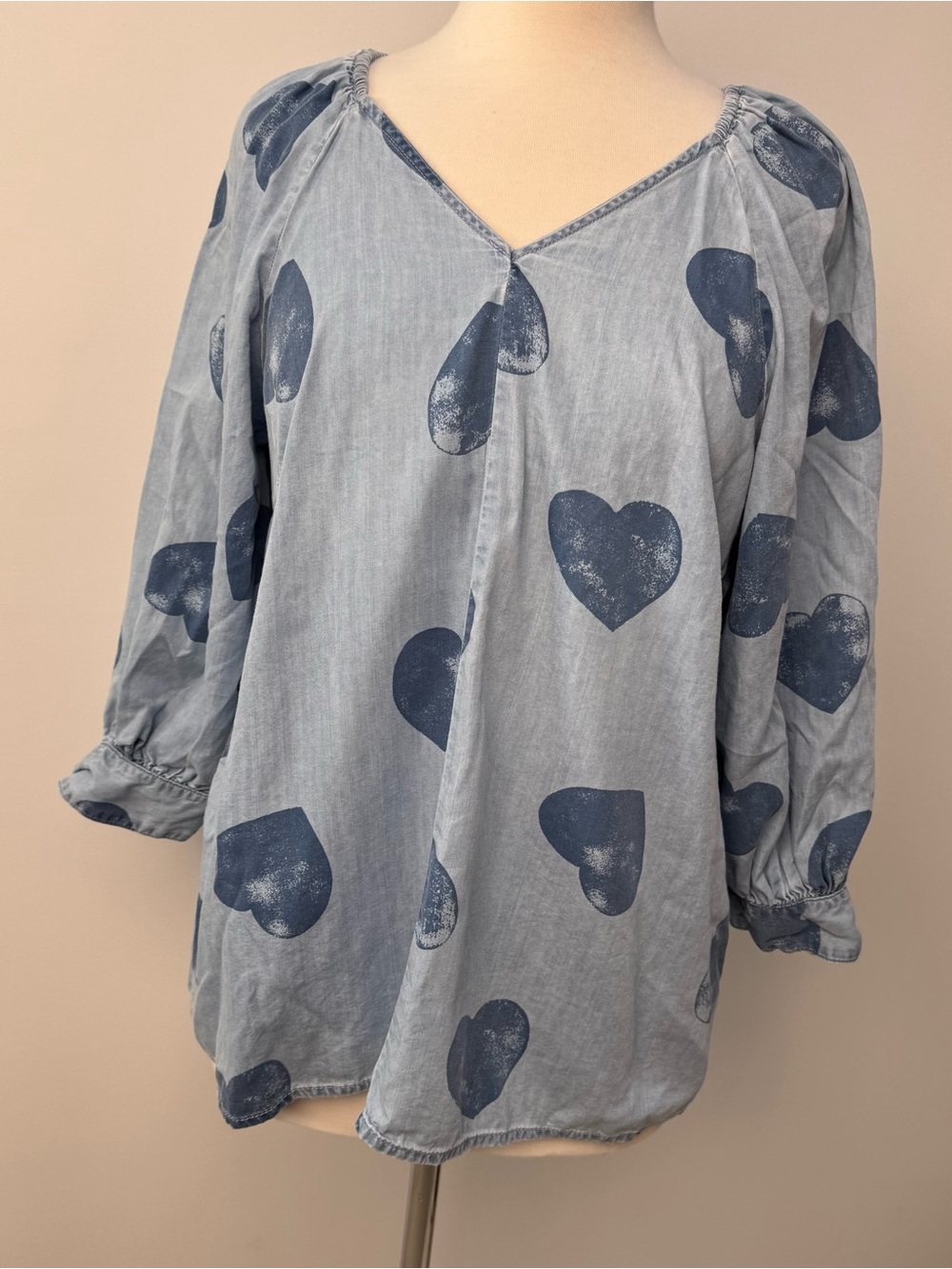 CATO Light Blue Heart-Print V-Neck Peasant Top size M